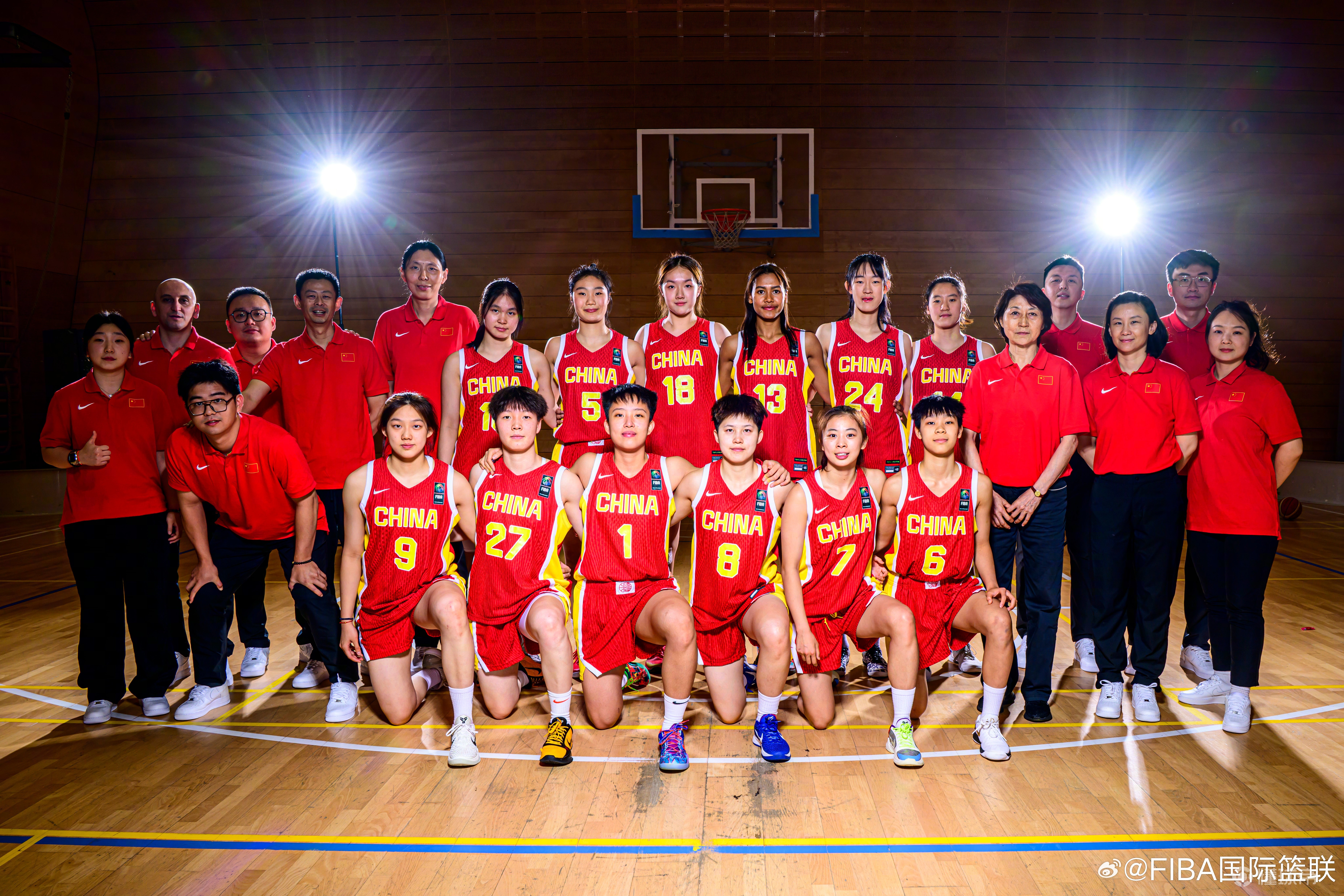 包含U19女篮世界杯-中国65分惨败美国无缘8强的词条