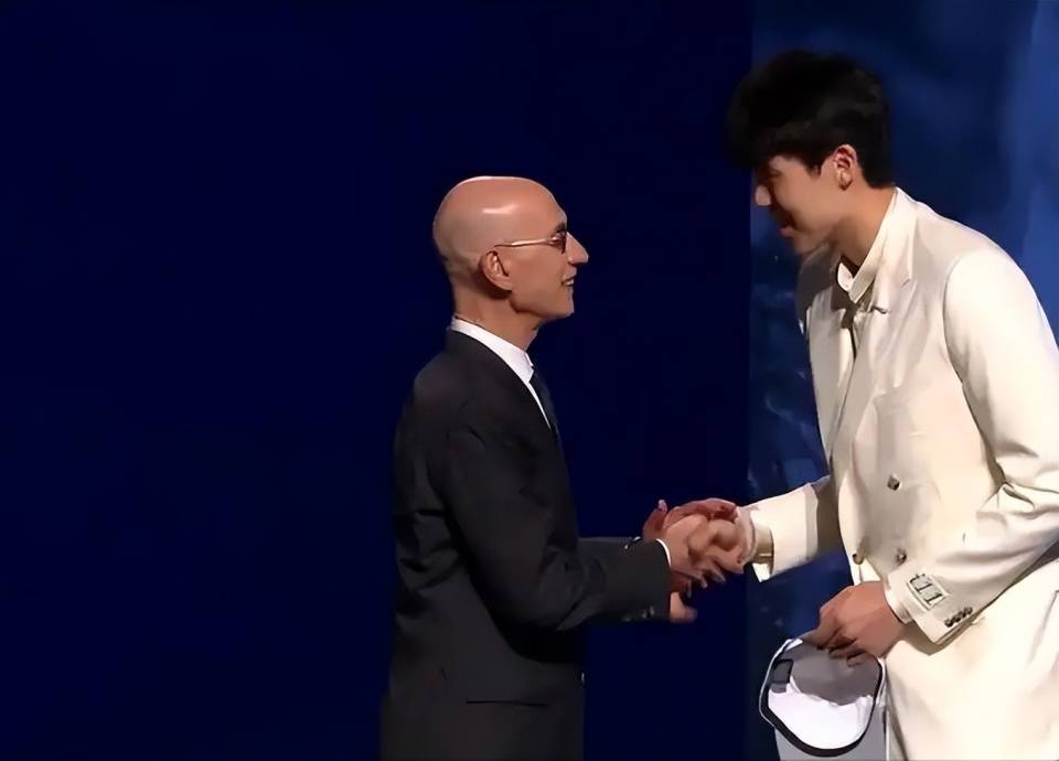 爱奇艺体育登录入口-曝杨瀚森最后一场夏联不打回国备战亚洲杯