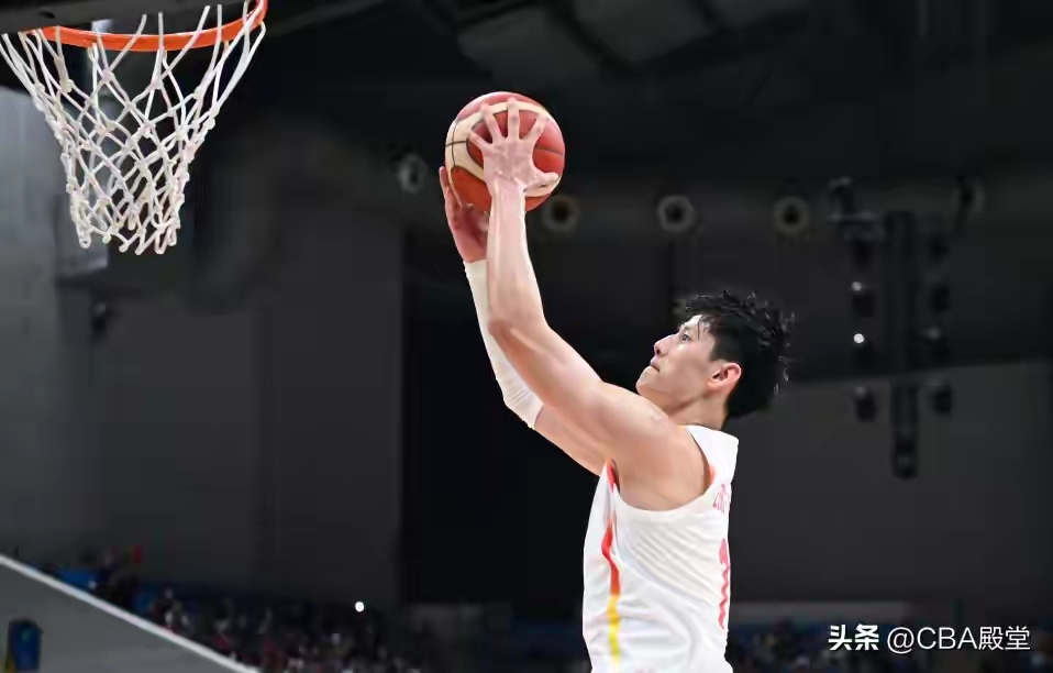 包含曾凡博伤病评测未达标无缘出战男篮亚洲杯的词条