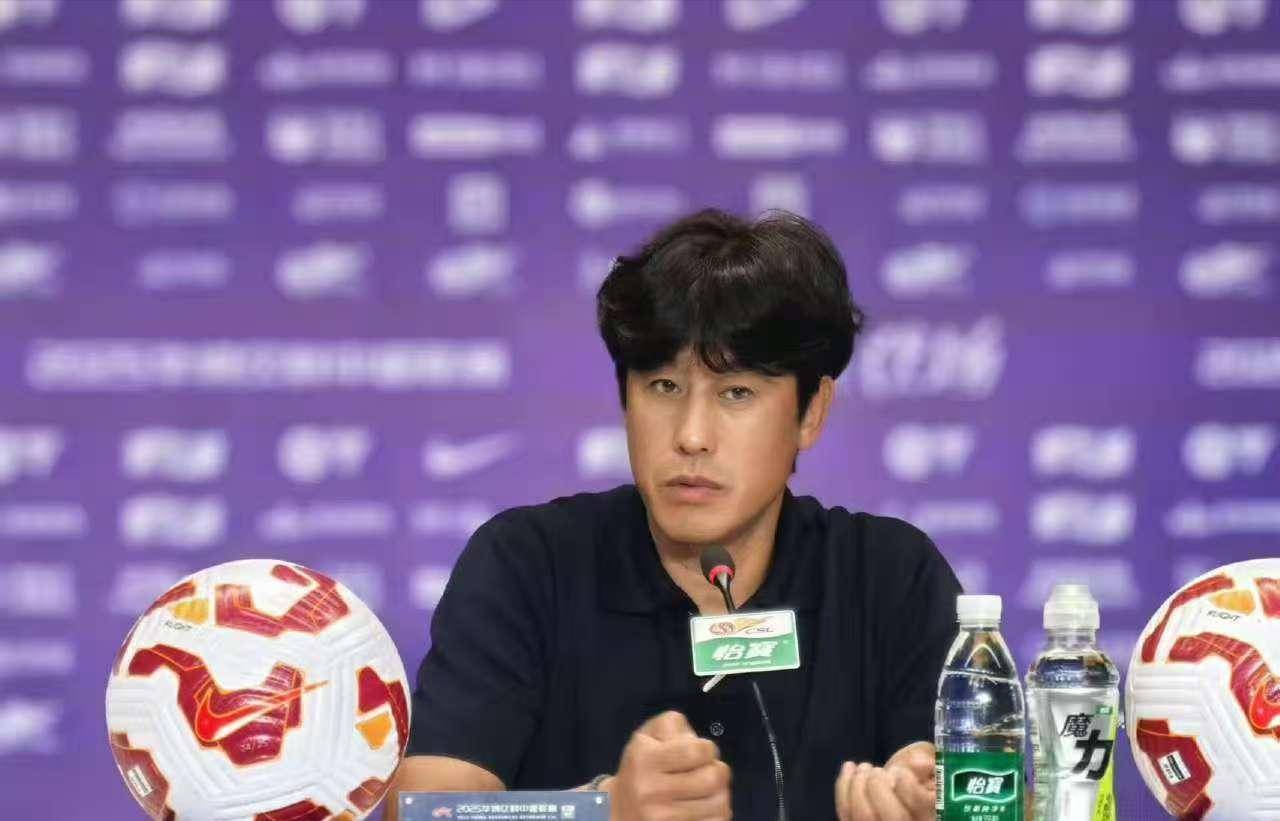 成都蓉城回应发布会事件：高度重视正与徐正源及其团队沟通
