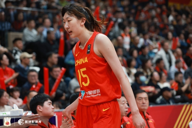 定海神针！韩旭13中8贡献18分11板1断2帽罚球2中2
